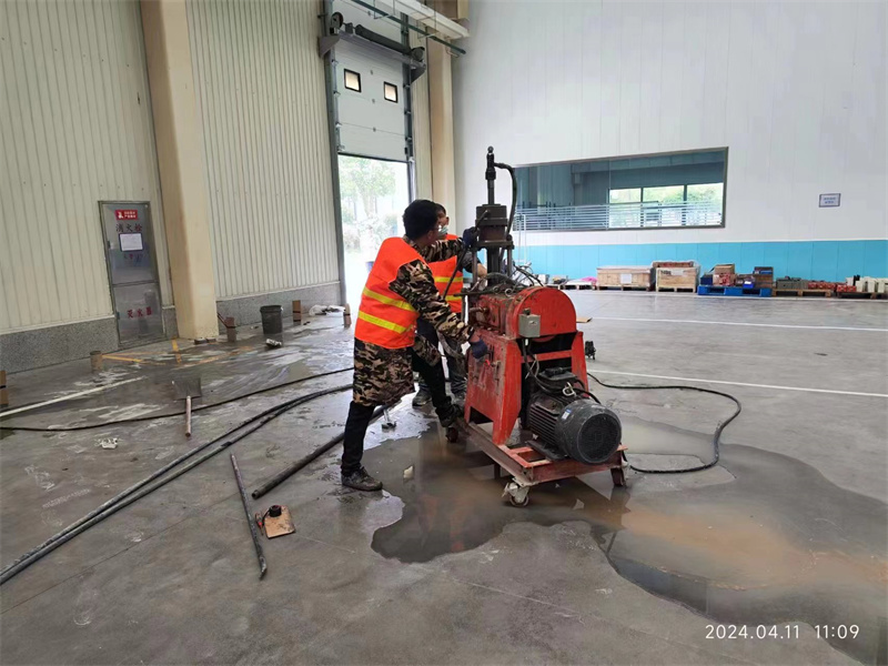 惠城厂房地面下沉塌陷注浆加固施工